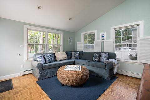 49 Hobart St, Hingham, MA 02043 photo 13