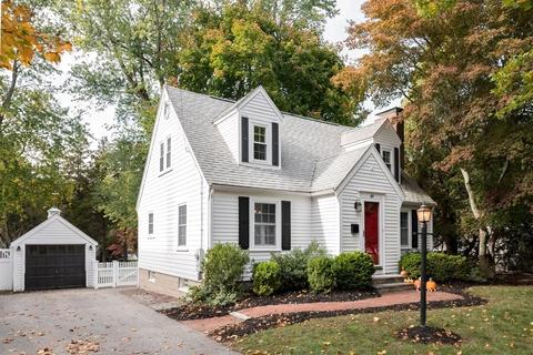 49 Hobart St, Hingham, MA 02043 photo 3