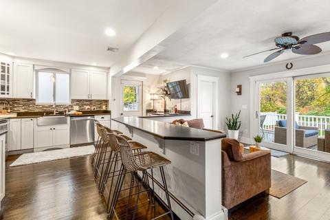 17 Smith Ave, Reading, MA 01867 photo 12