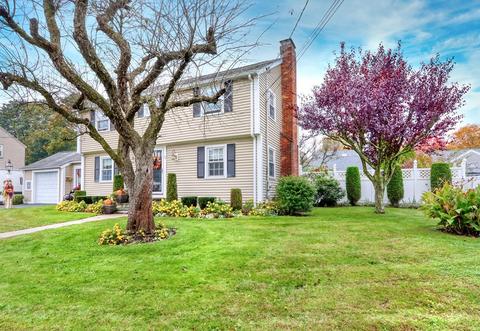 23 Beech St, Dedham, MA 02026 photo 2