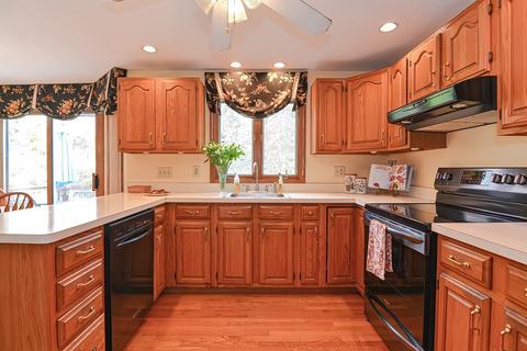 6 Down Ln, Mansfield, MA 02048 photo 11
