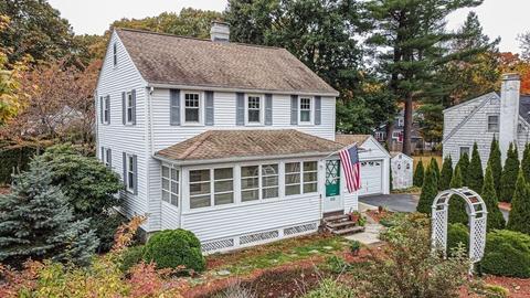 418 Lowell St, Reading, MA 01867 photo 2