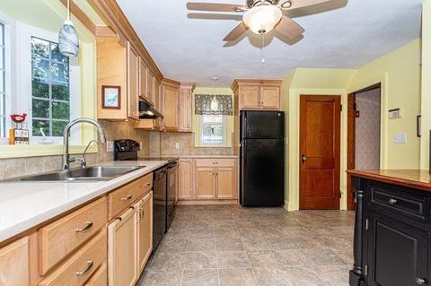 418 Lowell St, Reading, MA 01867 photo 6