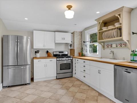 74 Haskell St, Beverly, MA 01915 photo 11