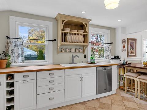 74 Haskell St, Beverly, MA 01915 photo 14