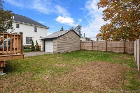 10 Coventry Rd, Dedham, MA 02026 photo 4