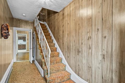 10 Liberty St, Everett, MA 02149 photo 4