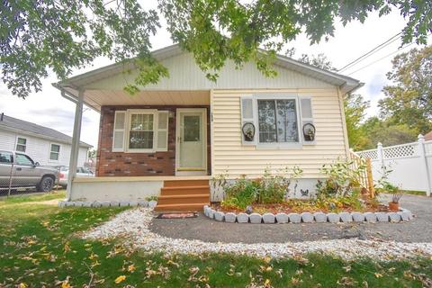 256 Gresham St, Springfield, MA 01119 photo 1