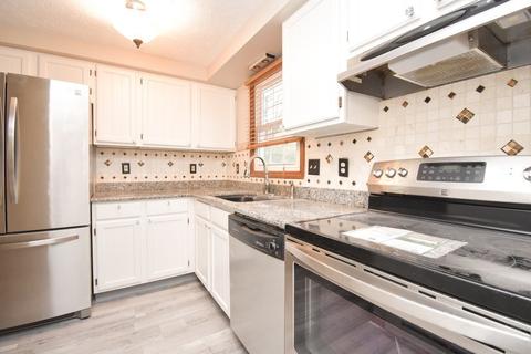 256 Gresham St, Springfield, MA 01119 photo 3
