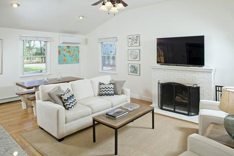 4 Polk Rd, Hingham, MA 02043 photo 5