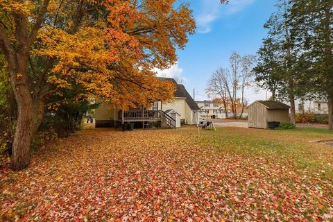 11 Champlain Ave, Blackstone, MA 01504 photo 33