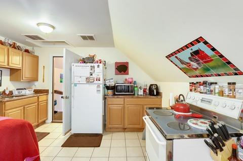 11 Champlain Ave, Blackstone, MA 01504 photo 19