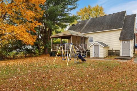 11 Champlain Ave, Blackstone, MA 01504 photo 31
