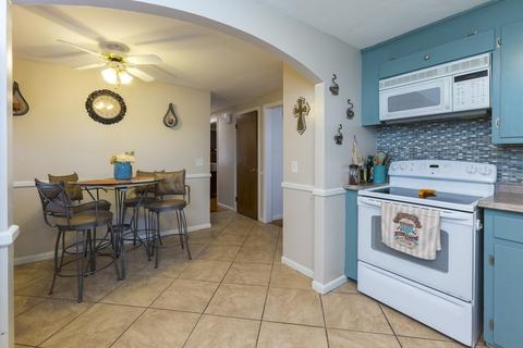 47 Shawmut St, Springfield, MA 01108 photo 24