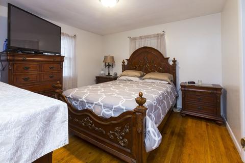 47 Shawmut St, Springfield, MA 01108 photo 22