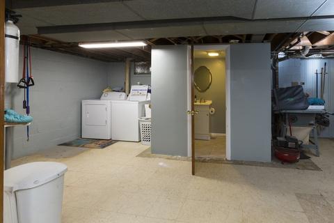 47 Shawmut St, Springfield, MA 01108 photo 32