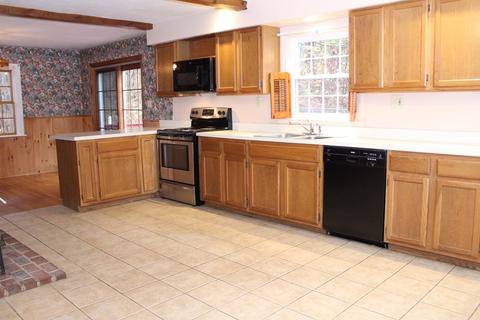1079 Worcester Rd, Barre, MA 01005 photo 5