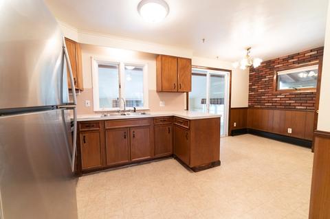 177 Artisan St, Chicopee, MA 01013 photo 4