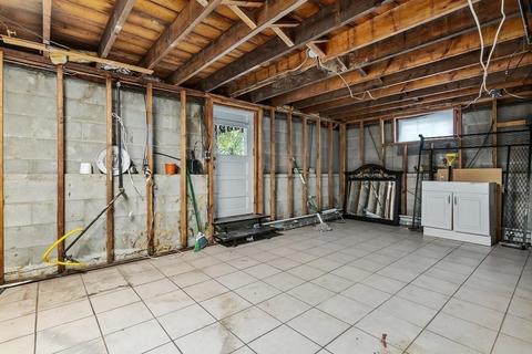 18 Crescent Ave, Saugus, MA 01906 photo 14