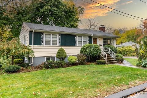 18 Crescent Ave, Saugus, MA 01906 photo 1