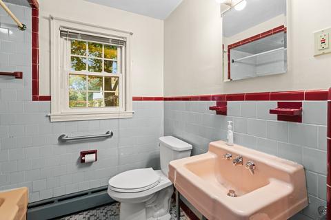 42 Middlesex Ave, Worcester, MA 01604 photo 12
