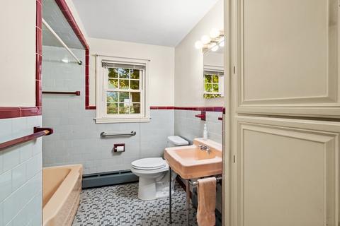 42 Middlesex Ave, Worcester, MA 01604 photo 11