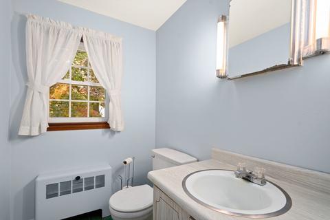 42 Middlesex Ave, Worcester, MA 01604 photo 15