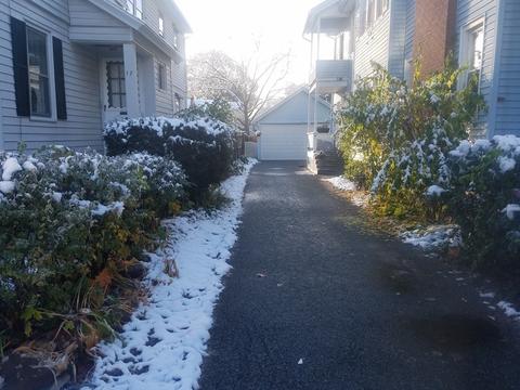 11 Alsace St, Springfield, MA 01108 photo 4