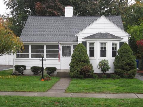 37 Dana St, Springfield, MA 01104 photo 1