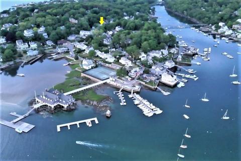 24 Leonard St, Gloucester, MA 01930 photo 2