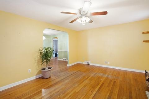 18 Strong St, Springfield, MA 01104 photo 7