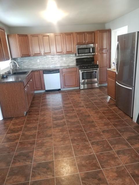 356 Charles St, Fall River, MA 02724 photo 15