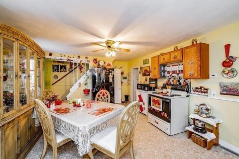 331 Water St, Springfield, MA 01151 photo 10