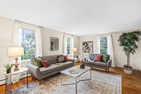 384 Franklin, Reading, MA 01867 photo 10