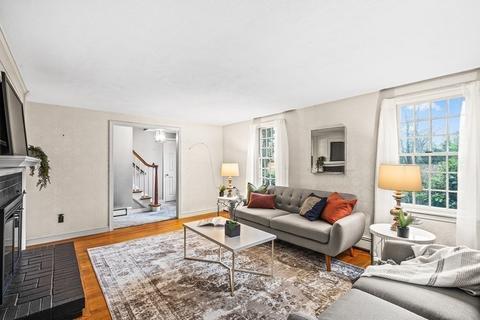 384 Franklin, Reading, MA 01867 photo 11