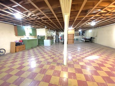 737 Allen St, Springfield, MA 01118 photo 8