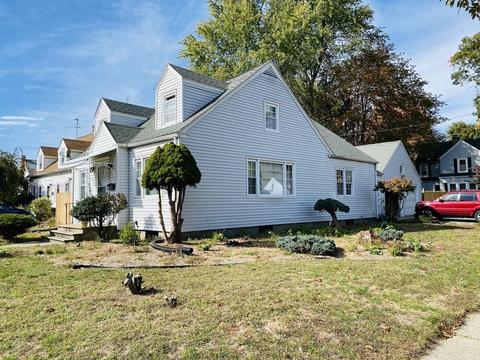 737 Allen St, Springfield, MA 01118 photo 1
