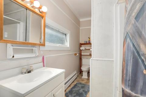 42 Winslow St, Everett, MA 02149 photo 14