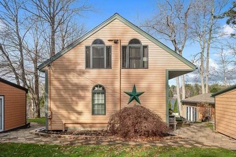 44 Hilltop, Ashburnham, MA 01430 photo 1
