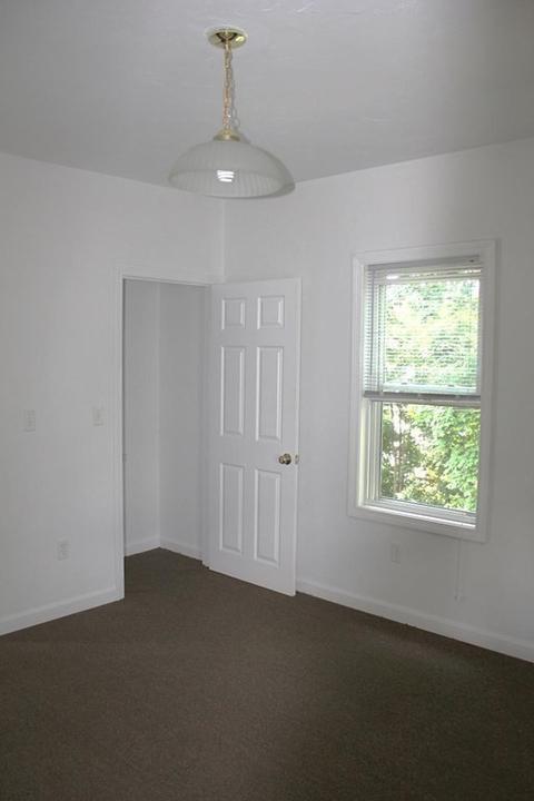 22 Whitcomb St, Webster, MA 01570 photo 37