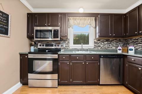 170 Hathaway Commons Rd, Fall River, MA 02720 photo 6