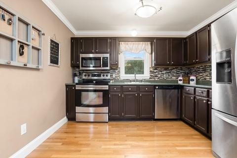 170 Hathaway Commons Rd, Fall River, MA 02720 photo 9