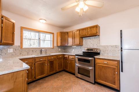 43 Hough Rd, Sutton, MA 01590 photo 8