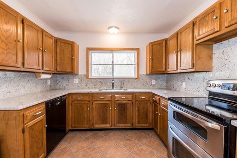 43 Hough Rd, Sutton, MA 01590 photo 7
