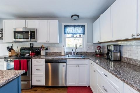 14 Littleton Dr, Wareham, MA 02571 photo 9