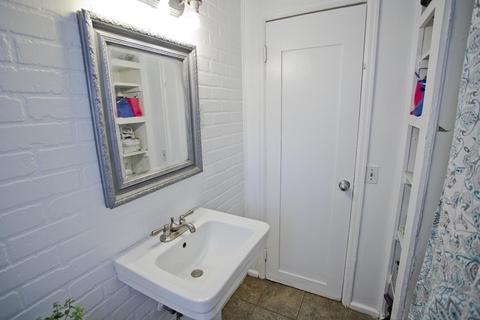 38 Grattan St, Springfield, MA 01119 photo 14