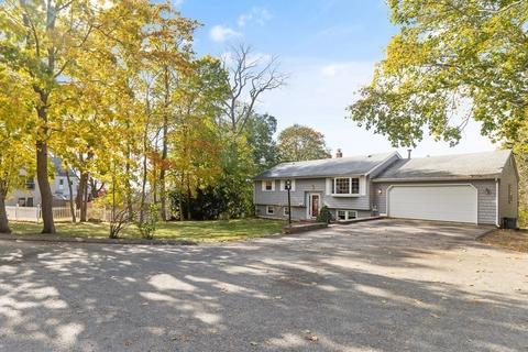 8 Dalton Ave, Gloucester, MA 01930 photo 4