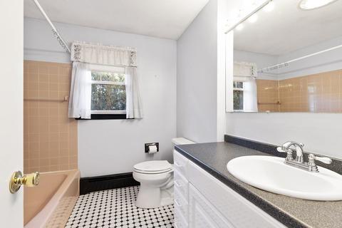 8 Dalton Ave, Gloucester, MA 01930 photo 20