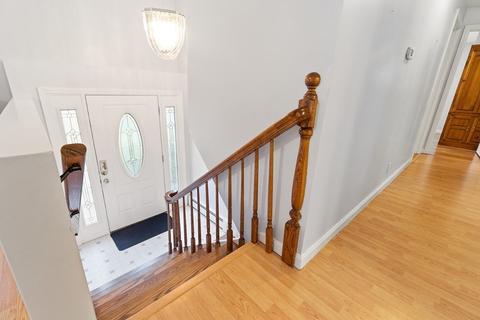 8 Dalton Ave, Gloucester, MA 01930 photo 8