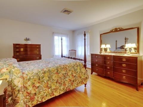 77 Colonial Rd, Lawrence, MA 01843 photo 10